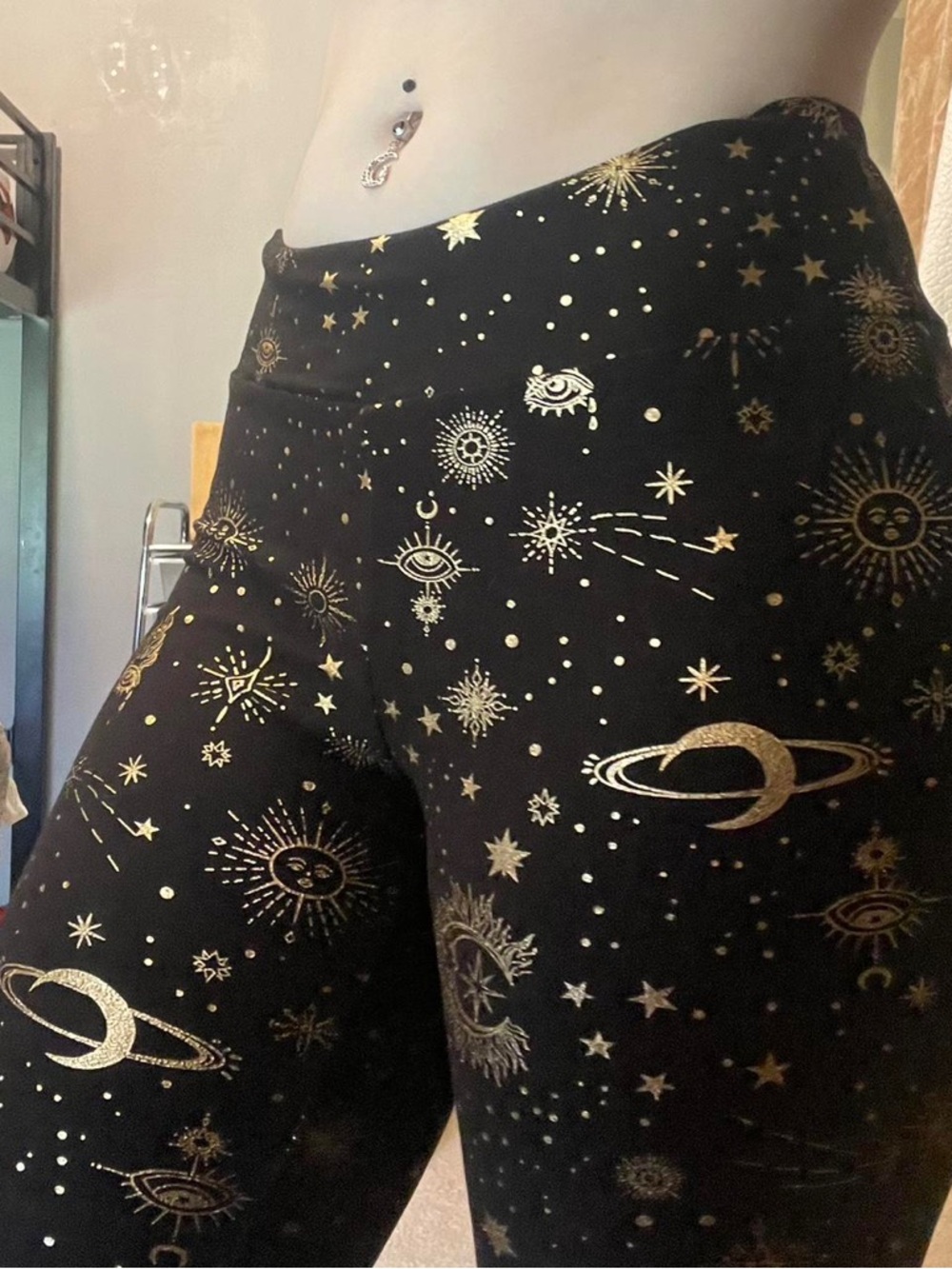 No Boundaries Black & Gold Celestial Print Juniors Flare Leggings Yoga Pants